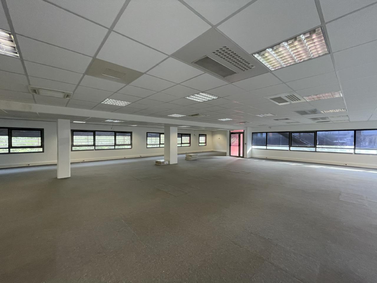 Bureau Orvault 2475m² Location bureau Orvault Loire-Atlantique OLBUR2112386 2